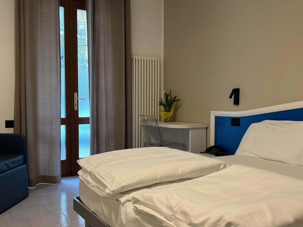 Hotel Coste Limone sul Garda Luaran gambar