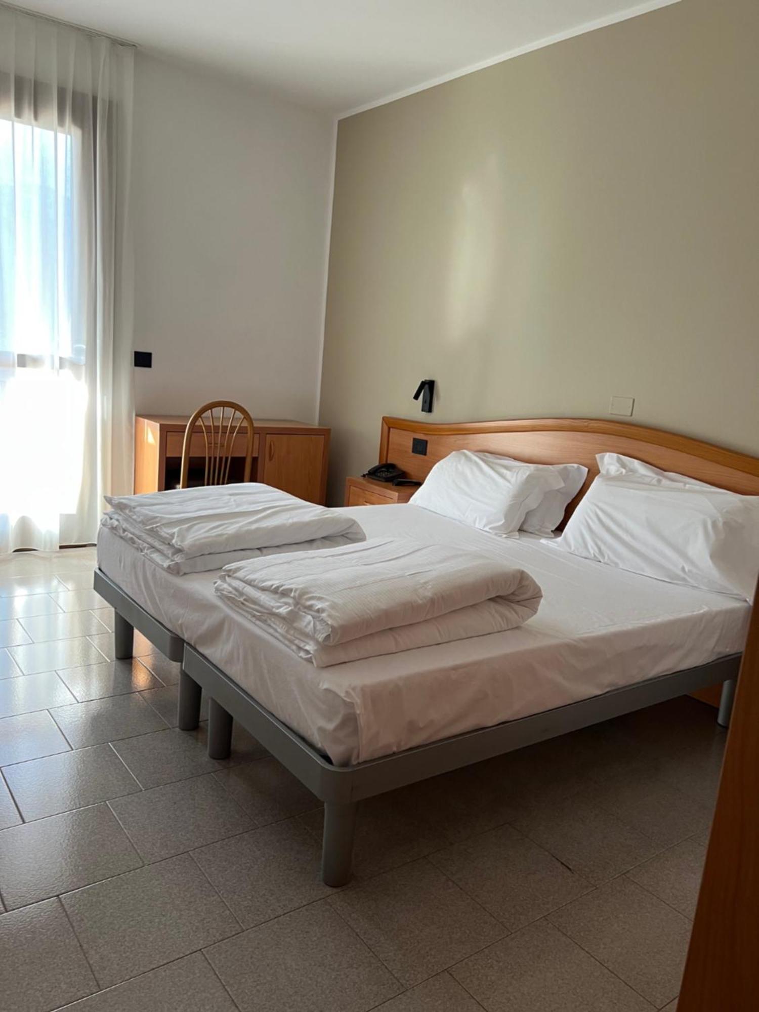 Hotel Coste Limone sul Garda Luaran gambar