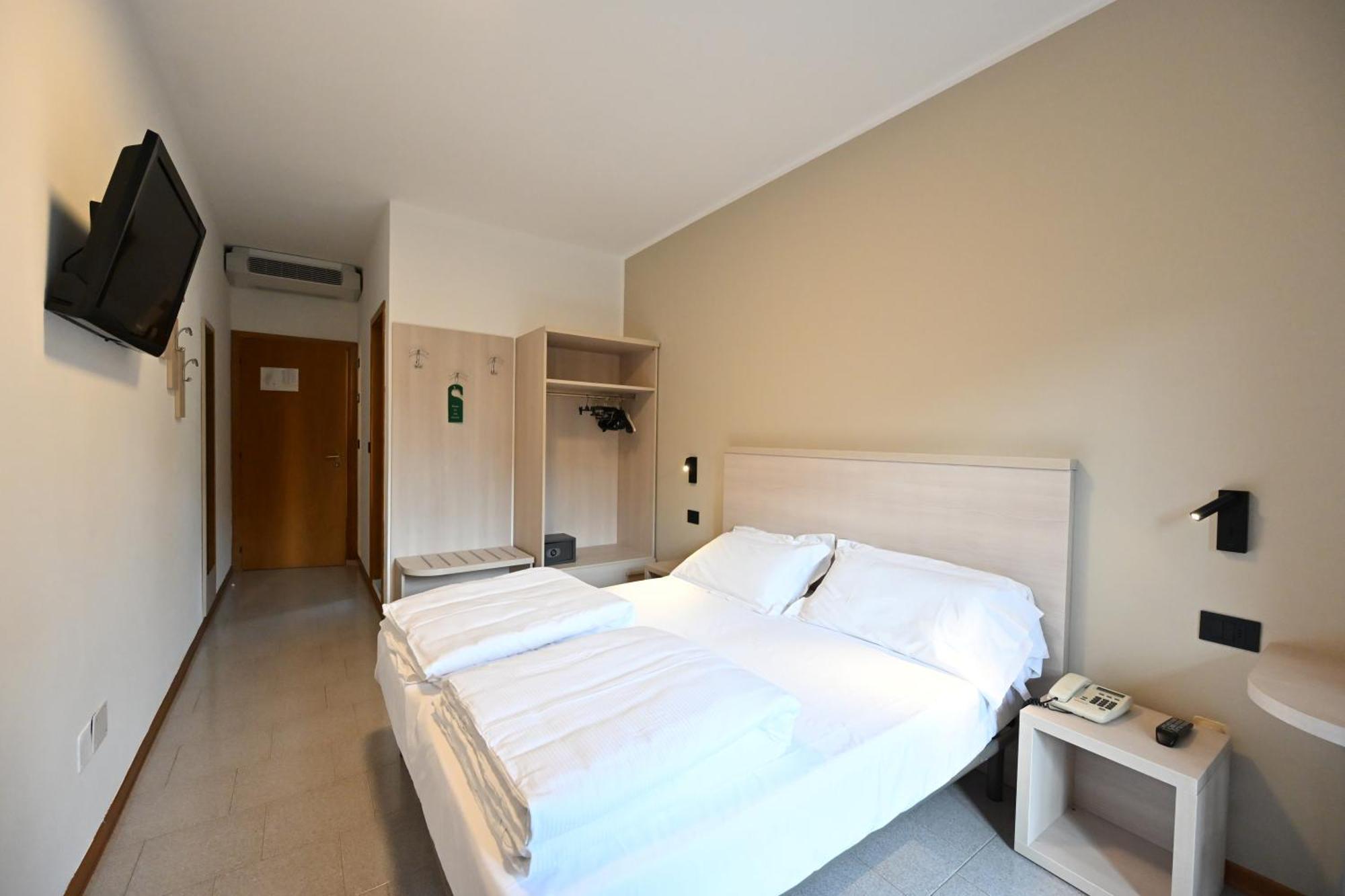 Hotel Coste Limone sul Garda Luaran gambar